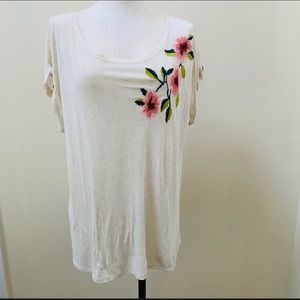 W5 Anthropologie Embroidered Tee Sz L